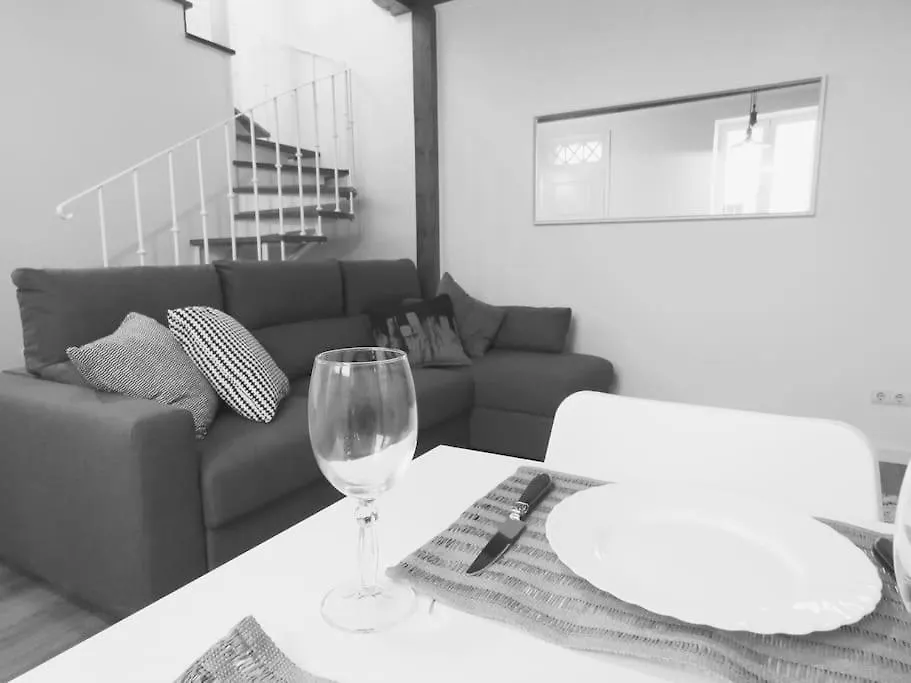 Casa Primavera - Renovated Duplex In City Centre フンシャル ポルトガル